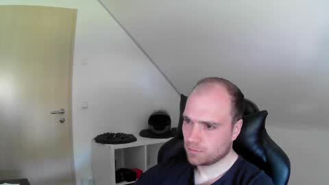 here4y online show from 8, 4, 2026