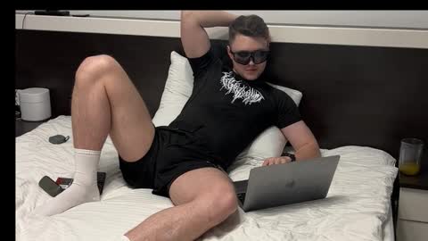 j_lyle_x online show from 14, 11, 2025