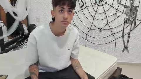 Snapshot of j_martony chatting on 15, 10, 2025 j_martony online show from 15, 10, 2025