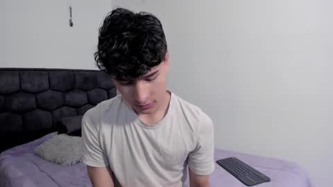 Snapshot of j_u_p_i_t_e_r chatting on 30, 12, 2024 Noah online show from 30, 12, 2024