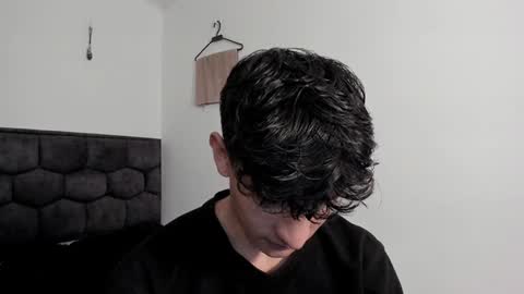 Snapshot of j_u_p_i_t_e_r chatting on 4, 1, 2025 Noah online show from 4, 1, 2025