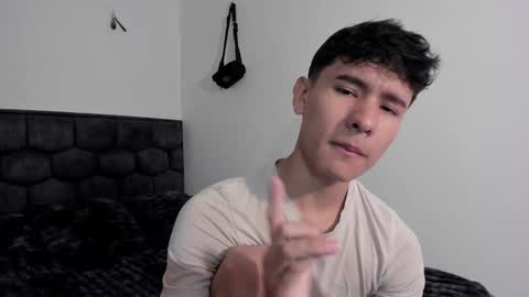 Snapshot of j_u_p_i_t_e_r chatting on 21, 1, 2025 Noah online show from 21, 1, 2025