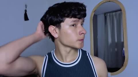 Snapshot of j_u_p_i_t_e_r chatting on 22, 9, 2025 Noah online show from 22, 9, 2025