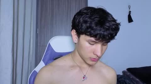 Snapshot of j_u_p_i_t_e_r chatting on 22, 9, 2025 Noah online show from 22, 9, 2025