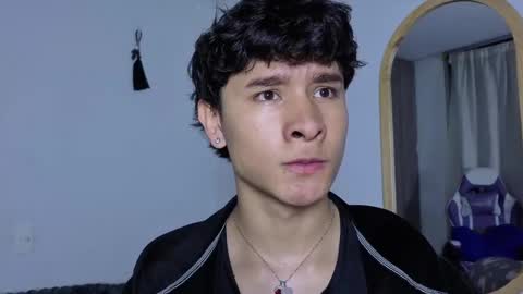 Snapshot of j_u_p_i_t_e_r chatting on 24, 9, 2025 Noah online show from 24, 9, 2025