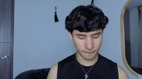 Snapshot of j_u_p_i_t_e_r chatting on 27, 9, 2025 Noah online show from 27, 9, 2025