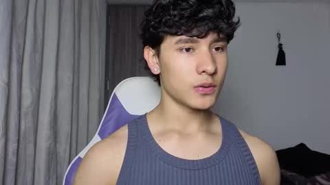 Snapshot of j_u_p_i_t_e_r chatting on 10, 10, 2025 Noah online show from 10, 10, 2025