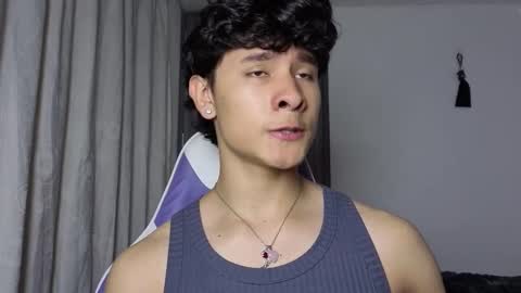 Snapshot of j_u_p_i_t_e_r chatting on 13, 10, 2025 Noah online show from 13, 10, 2025