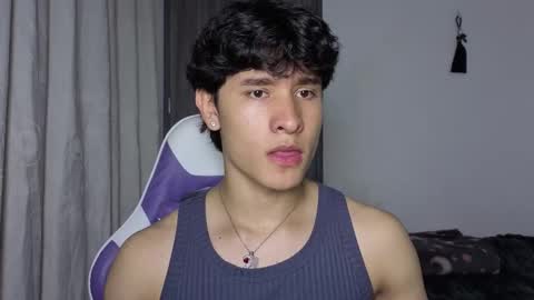 Snapshot of j_u_p_i_t_e_r chatting on 28, 10, 2025 Noah online show from 28, 10, 2025