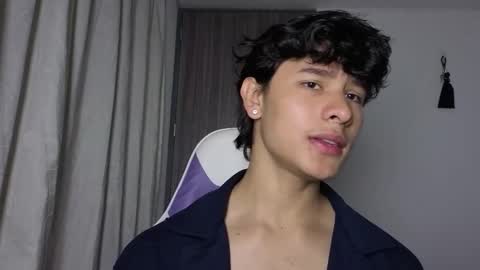 Snapshot of j_u_p_i_t_e_r chatting on 26, 11, 2025 Noah online show from 26, 11, 2025