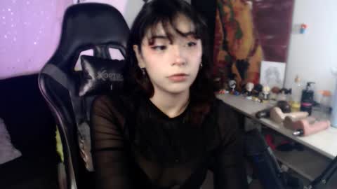 jade 18  online show from 7, 3, 2026