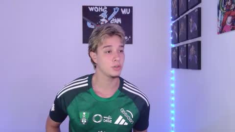 Snapshot of jack_walker190 chatting on 12, 9, 2025 J online show from 12, 9, 2025