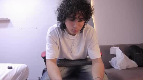 Jackes Taylor online show from 6, 2, 2026