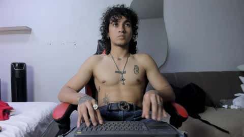 Snapshot of jackestaylor chatting on 30, 4, 2026 Jackes Taylor online show from 30, 4, 2026