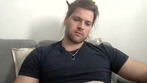 Snapshot of jackhung24yrold chatting on 11, 2, 2025 cumming soon online show from 11, 2, 2025