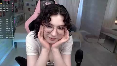 Snapshot of jackieapplepie chatting on 9, 7, 2026 JackieApplePie online show from 9, 7, 2026