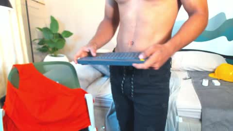 Snapshot of jacksonbell9 chatting on 27, 12, 2024 Jackson Bell online show from 27, 12, 2024