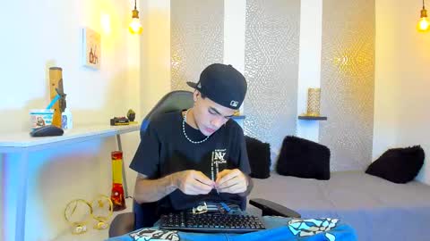 Snapshot of jacob_blackwell chatting on 18, 11, 2025 jacob_blackwell online show from 18, 11, 2025