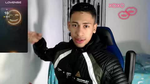 Snapshot of jacob_wolf_xxx chatting on 15, 10, 2025 jacob online show from 15, 10, 2025