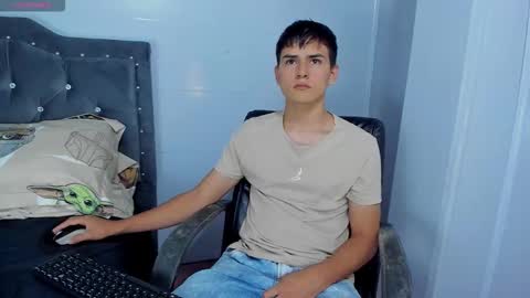 Snapshot of jacobb_lee chatting on 24, 11, 2025 Jacob Lee online show from 24, 11, 2025