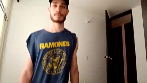 Snapshot of jacobmurphy2103 chatting on 2, 10, 2025 JACOB ROBIN online show from 2, 10, 2025