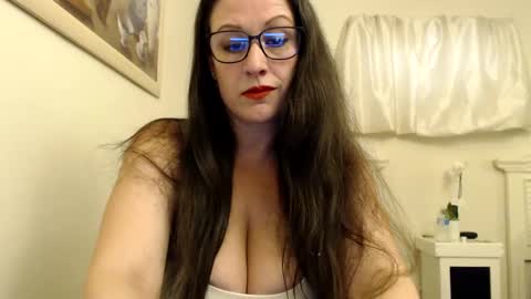 Snapshot of jadacoxxx chatting on 3, 10, 2025 JadaCoxxx online show from 3, 10, 2025