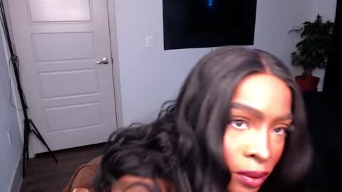 Snapshot of jade1677 chatting on 28, 11, 2025 Jade online show from 28, 11, 2025