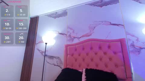 Snapshot of jade__20 chatting on 11, 10, 2025 Jade online show from 11, 10, 2025
