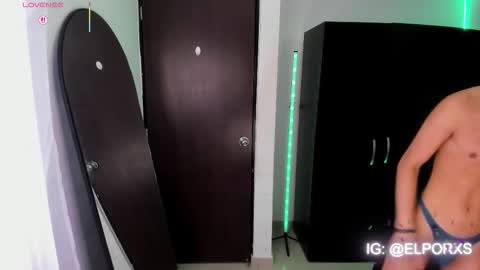 Snapshot of jade_candy21 chatting on 4, 11, 2025 jade_candy21 online show from 4, 11, 2025