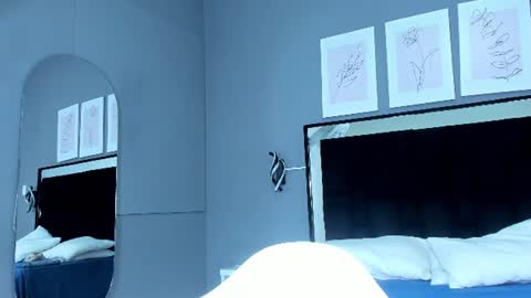 jade_lovv online show from 14, 7, 2026