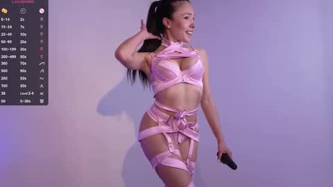 Jade Paris online show from 6, 2, 2026