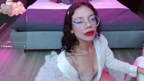 Snapshot of jade_storm_ chatting on 8, 2, 2025 JADE online show from 8, 2, 2025