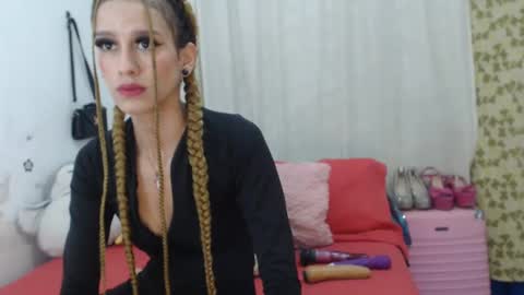 Snapshot of jade_watson19 chatting on 17, 2, 2025 Jade Watson online show from 17, 2, 2025