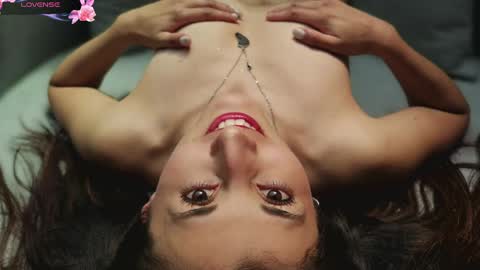 jade white  online show from 10, 3, 2025