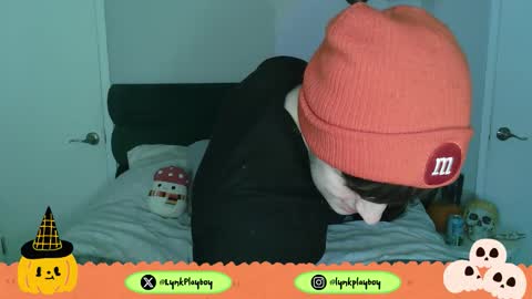 Snapshot of jadedfemboy chatting on 31, 10, 2025 Jaden Lynx online show from 31, 10, 2025