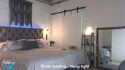 Snapshot of jadedmuse chatting on 18, 9, 2025 Jade online show from 18, 9, 2025