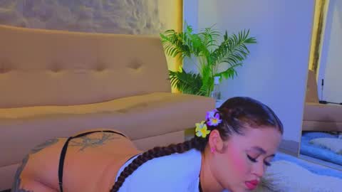 Snapshot of jadee__ chatting on 6, 10, 2025 jadee__ online show from 6, 10, 2025