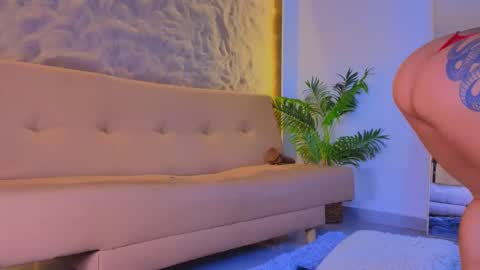 jadee__ online show from 17, 1, 2026