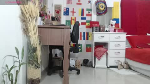 Snapshot of jadeee_11 chatting on 25, 6, 2026 Jade online show from 25, 6, 2026