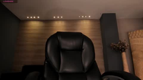 Snapshot of jadeevansx chatting on 11, 3, 2025 JADE EVANS online show from 11, 3, 2025