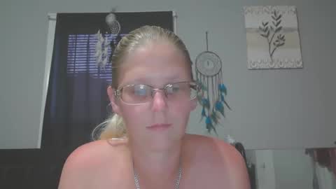 JadeLuv online show from 1, 6, 2026