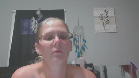 Snapshot of jadeluv chatting on 11, 6, 2026 JadeLuv online show from 11, 6, 2026
