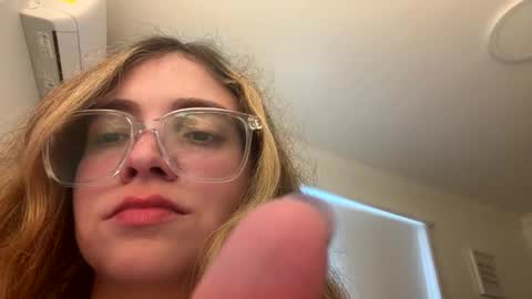 Snapshot of jademonroe0522 chatting on 10, 3, 2026 jademonroe0522 online show from 10, 3, 2026