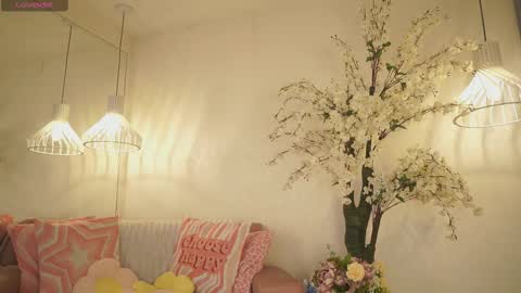 Snapshot of jadesummerr chatting on 5, 11, 2025 Jade Summer online show from 5, 11, 2025