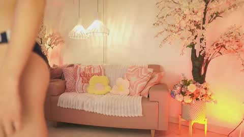 Snapshot of jadesummerr chatting on 7, 11, 2025 Jade Summer online show from 7, 11, 2025