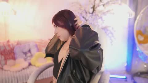 Snapshot of jadesummerr chatting on 21, 11, 2025 Jade Summer online show from 21, 11, 2025