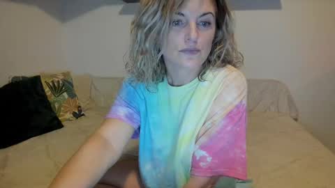 Snapshot of jadore_able82 chatting on 26, 2, 2025 elena online show from 26, 2, 2025