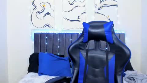 Snapshot of jake_shadow14 chatting on 3, 12, 2024 Hi guys im new 3 online show from 3, 12, 2024