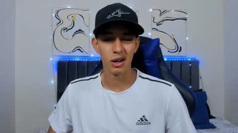 Snapshot of jake_shadow14 chatting on 12, 12, 2024 Hi guys im new 3 online show from 12, 12, 2024