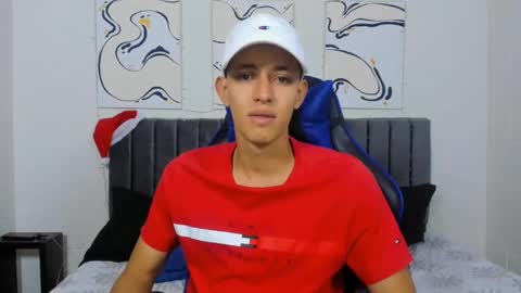 Snapshot of jake_shadow14 chatting on 21, 12, 2024 Hi guys im new 3 online show from 21, 12, 2024